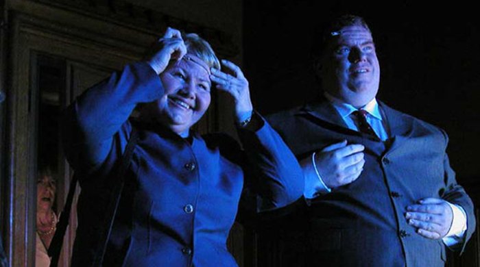 Doctor Who Aliens of London zipper head