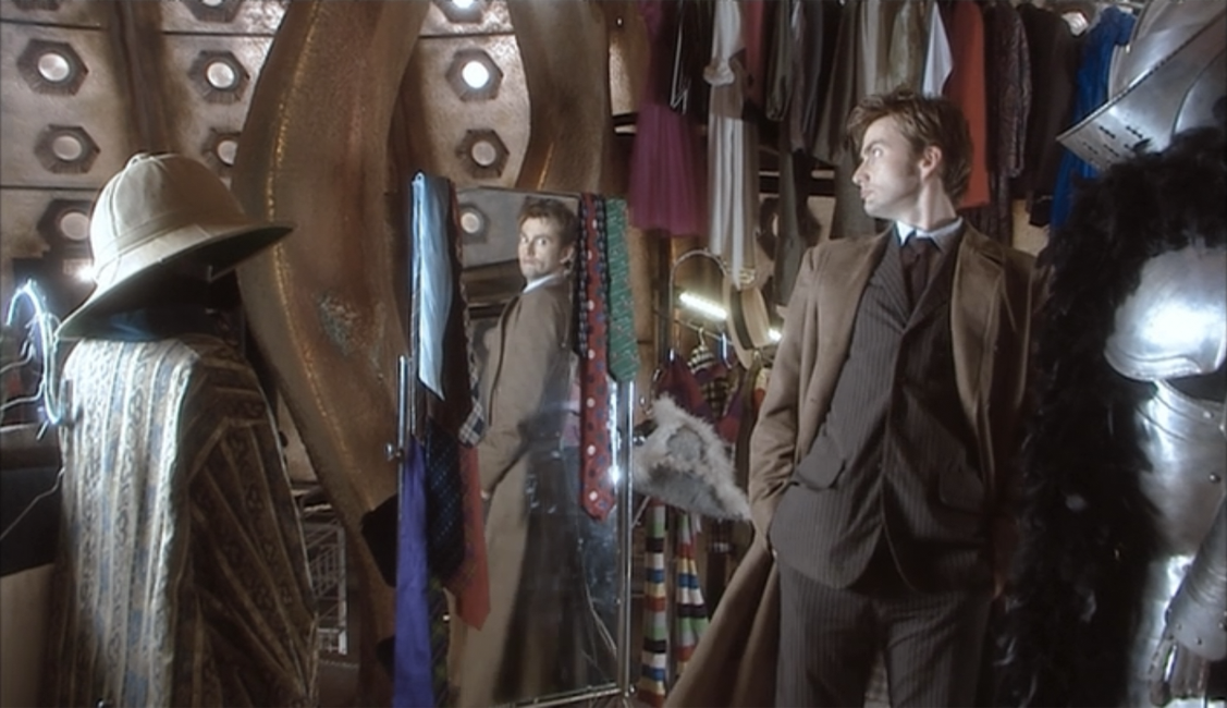 The clothes make the man. Tennant just nailed his look.