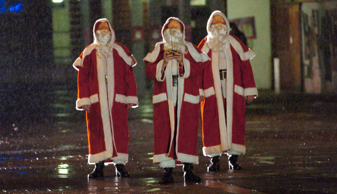 WTF? Robo-Santas?