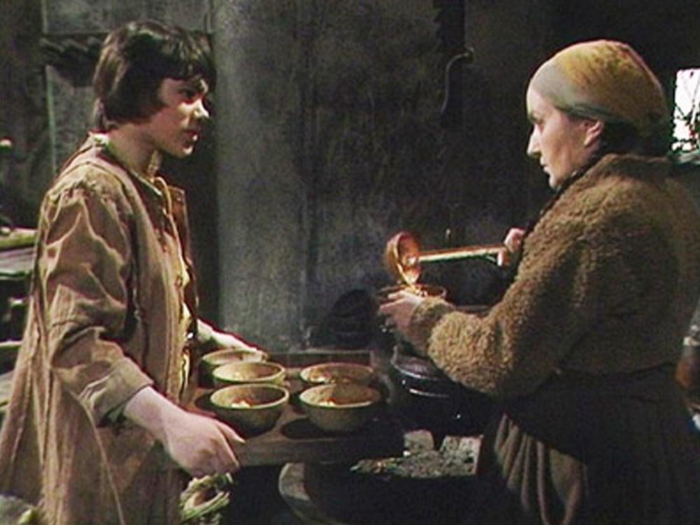 adric-is-adopted-by-inbred-peasant-state-of-decay-doctor-who-back-when