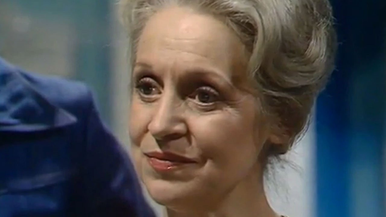 allo-allo-ruth-elder-invasion-of-the-dinosaurs-doctor-who-back-when