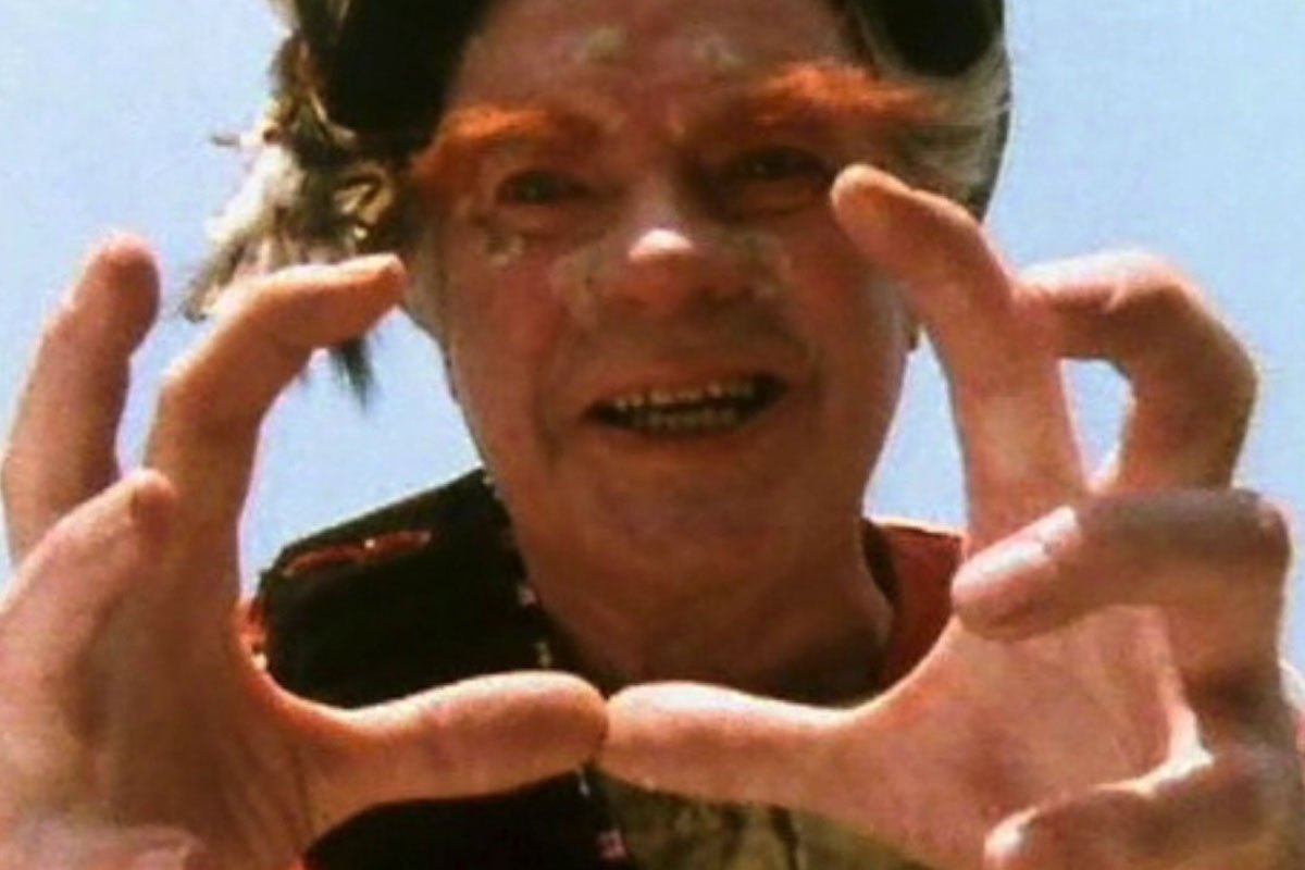 androgum-grabs-peri-the-two-doctors-doctor-who-back-when