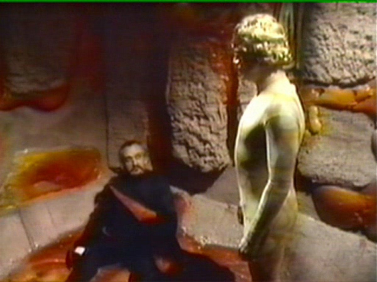 axon-with-captured-master-claws-of-axos-who-back-when