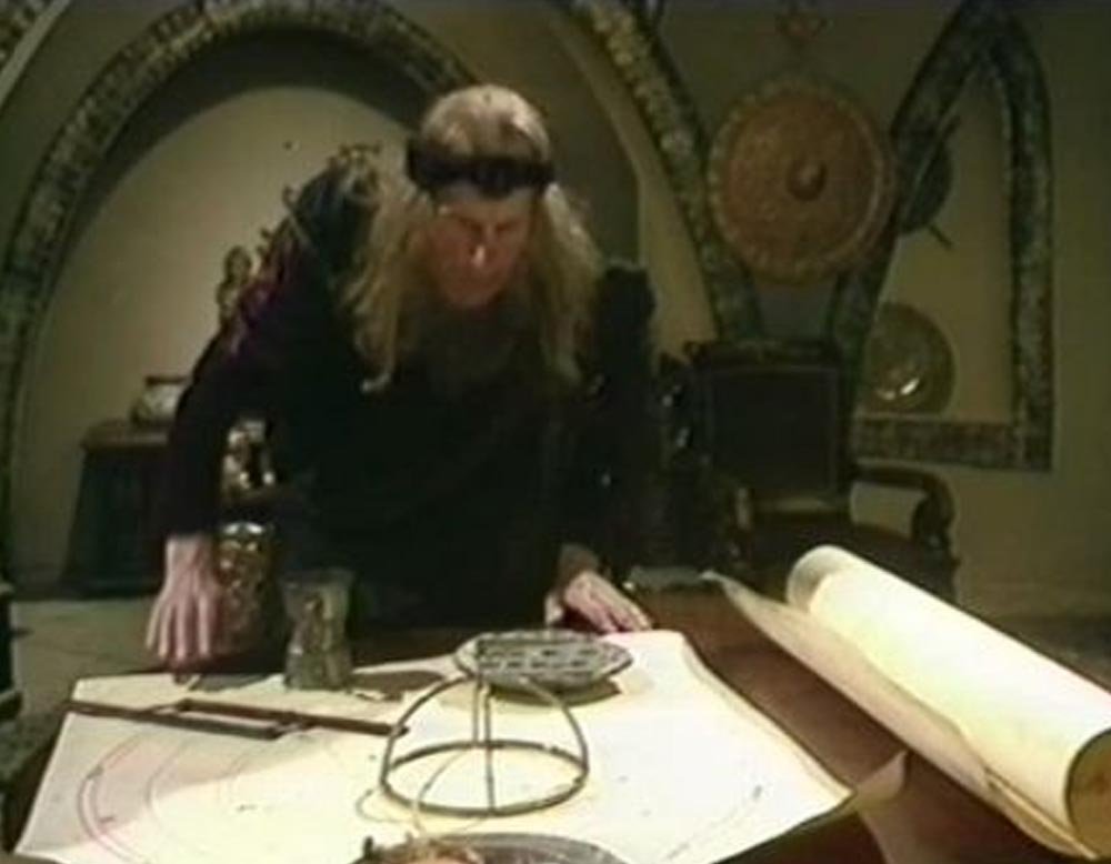 binro-mk-2-creature-from-the-pit-doctor-who-back-when