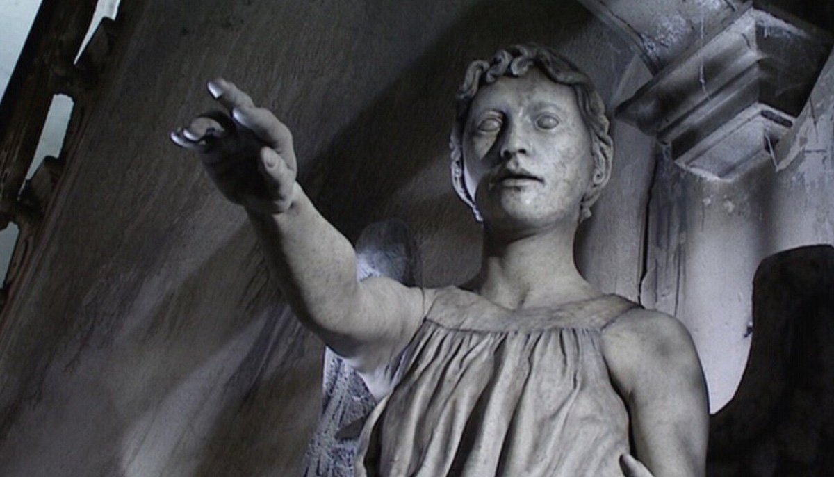 blink-tennant-weeping-angel-reaching-tennant-doctor-who-back-when