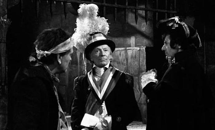 Gorgeous outfits, once again.