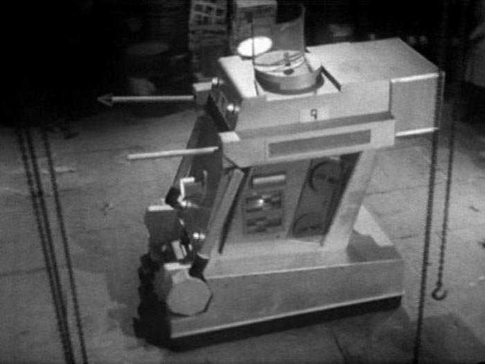 c027 war machines prototype doctor who whobackwhen