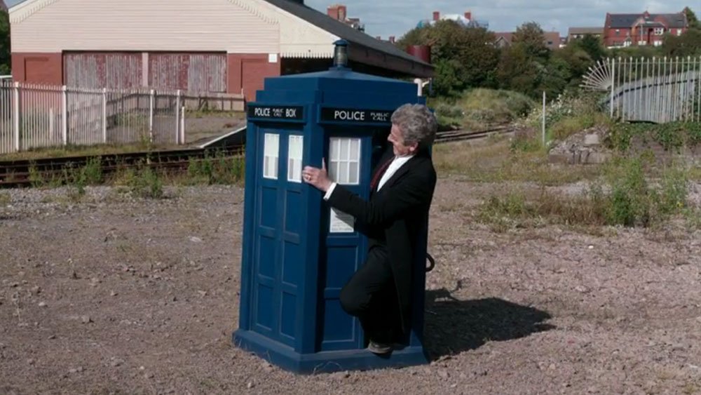 capaldi-twelve-climbs-out-of-tardis-flatline-doctor-who-back-when