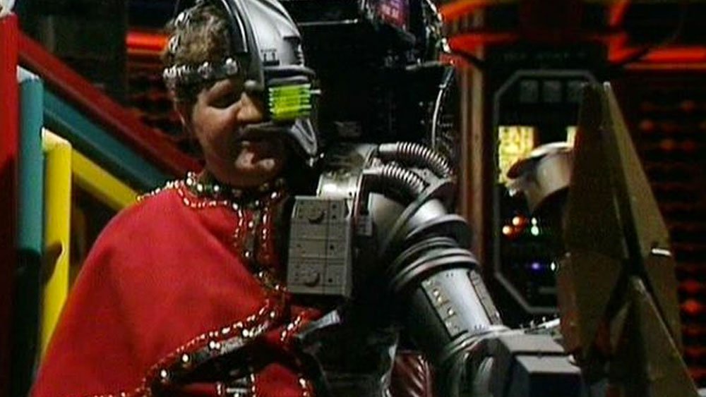 captain-chats-with-parrot-pirate-planet-doctor-who-back-when