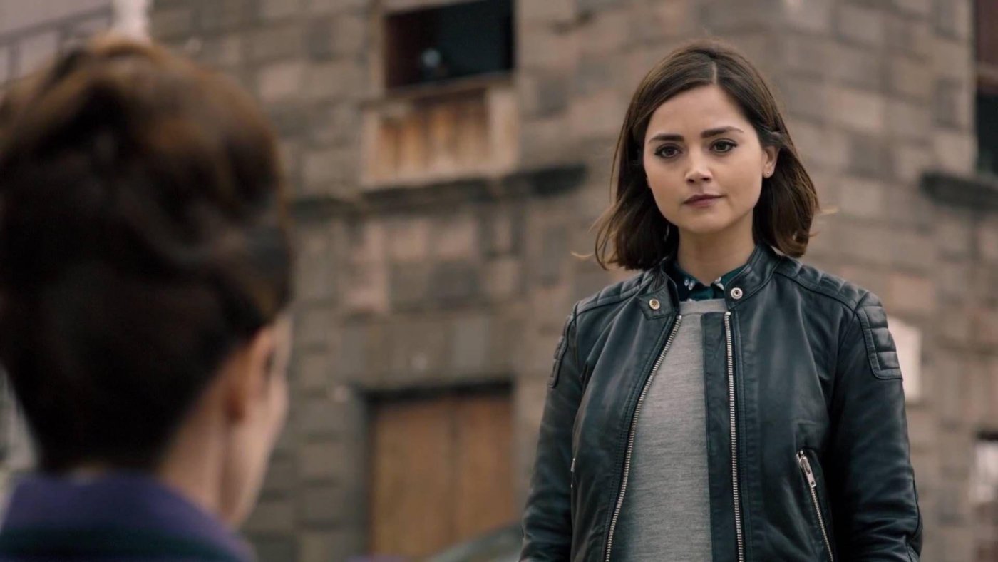 clara-chats-with-missy-in-italian-piazza-magicians-apprentice-doctor-who-back-when