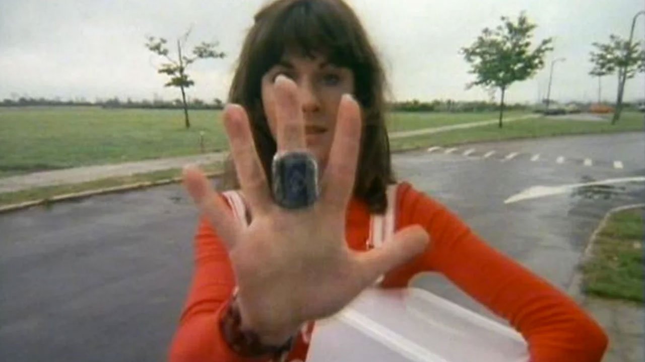 companion-sarah-jane-smith-sports-the-brain-washing-ring-of-eldrad-hand-of-fear-doctor-who-back-when.jpg