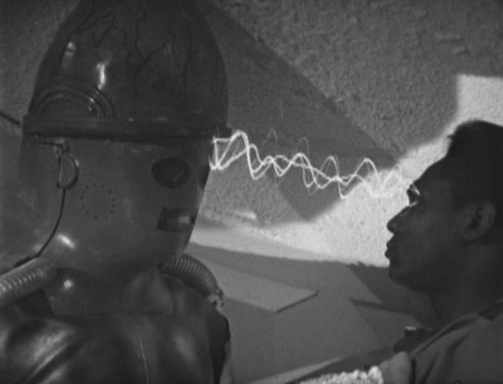 cyber-controller-shocks-toberman-doctor-who-back-when-drwho-tomb-of-the-cybermen