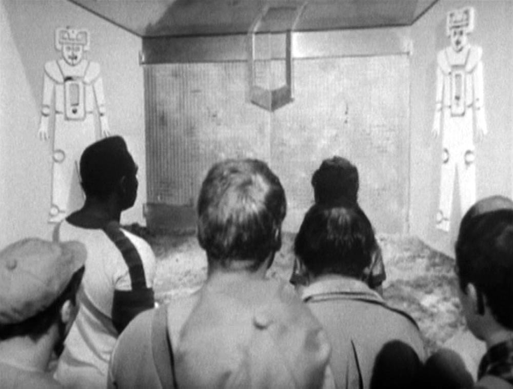 cyber-stenci-hieroglyphs-doctor-who-back-when-drwho-tomb-of-the-cybermen