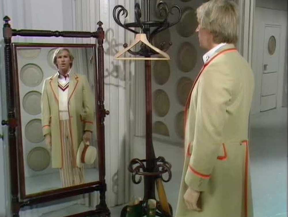 davison-five-in-full-regalia-castrovalva-doctor-who-back-when