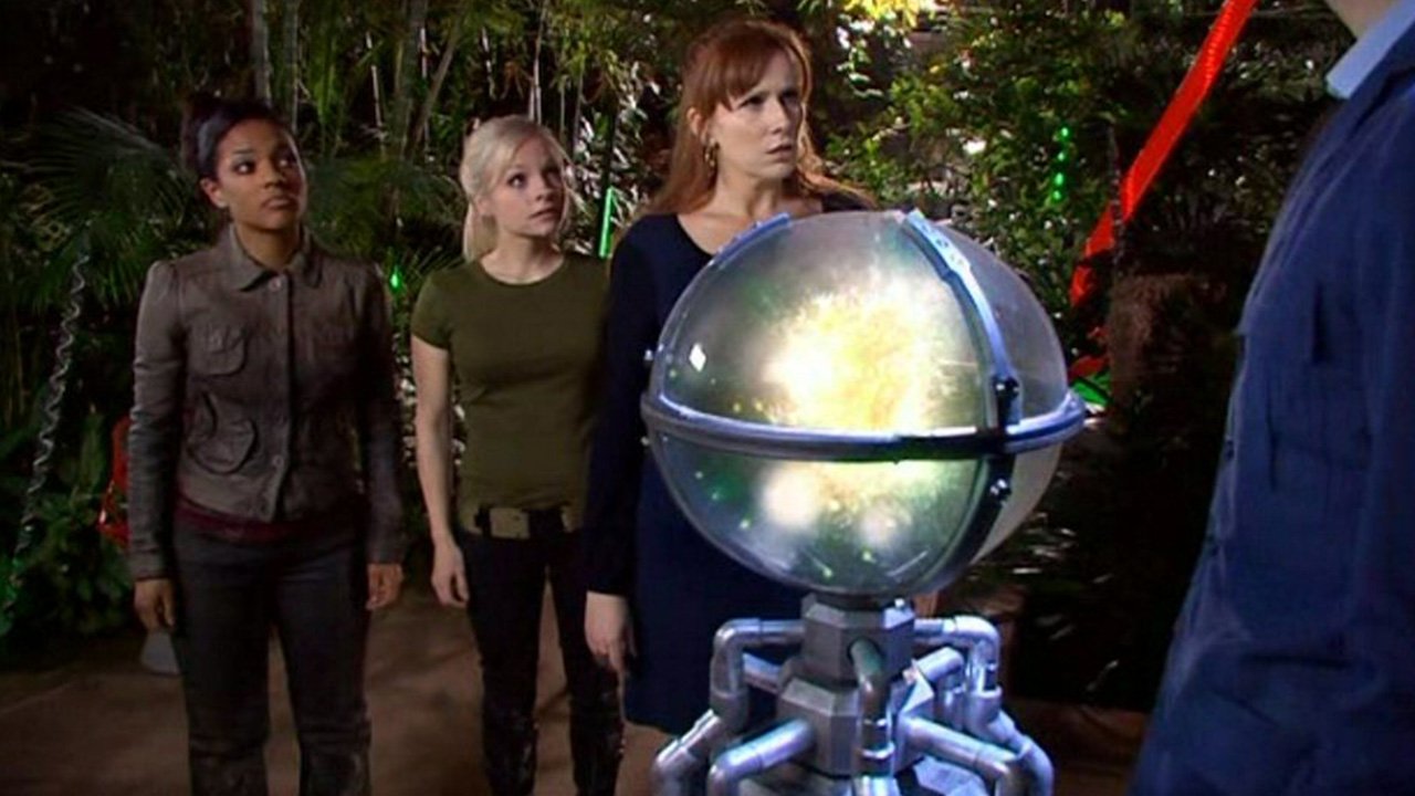 doc-donna-martha-and-jenny-with-the-source-the-doctor's-daughter-dr-who-back-when
