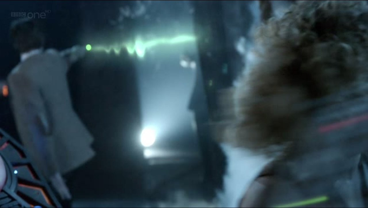 doctor-fires-green-laser-from-sonic-screwdriver-1-day-of-the-moon-doctor-who-back-when