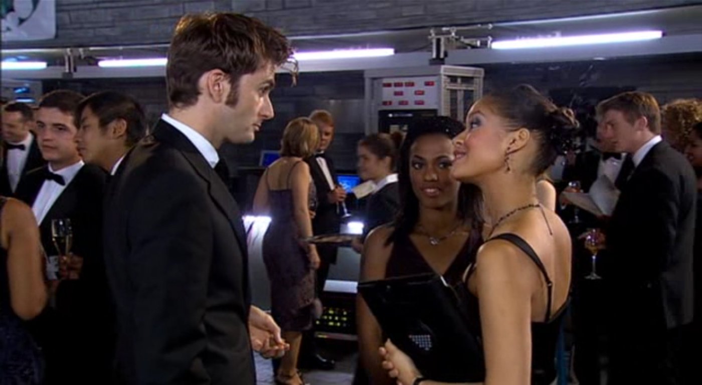 doctor-who-back-when-the-lazarus-experiment-tennant-in-tuxedo-black-tie-with-martha-and-tish