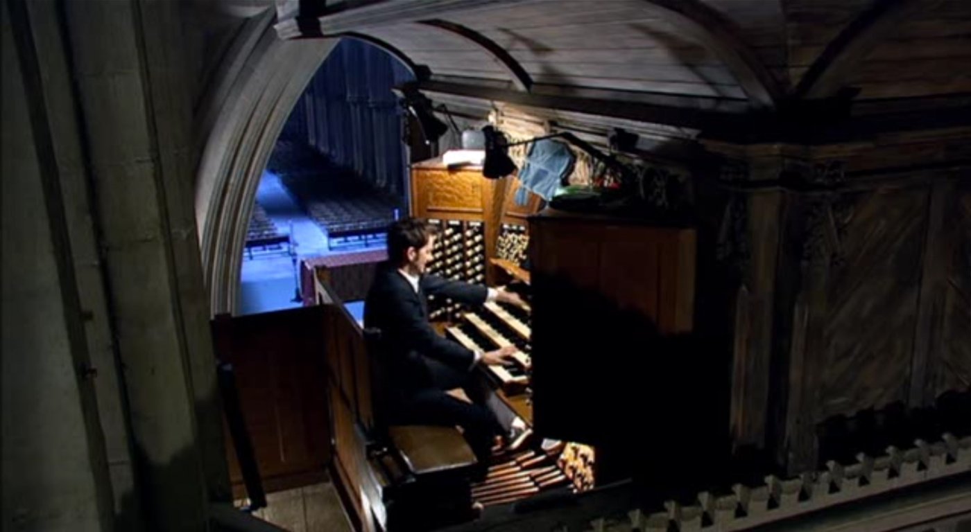 doctor-who-back-when-the-lazarus-experiment-tennant-plays-the-organ