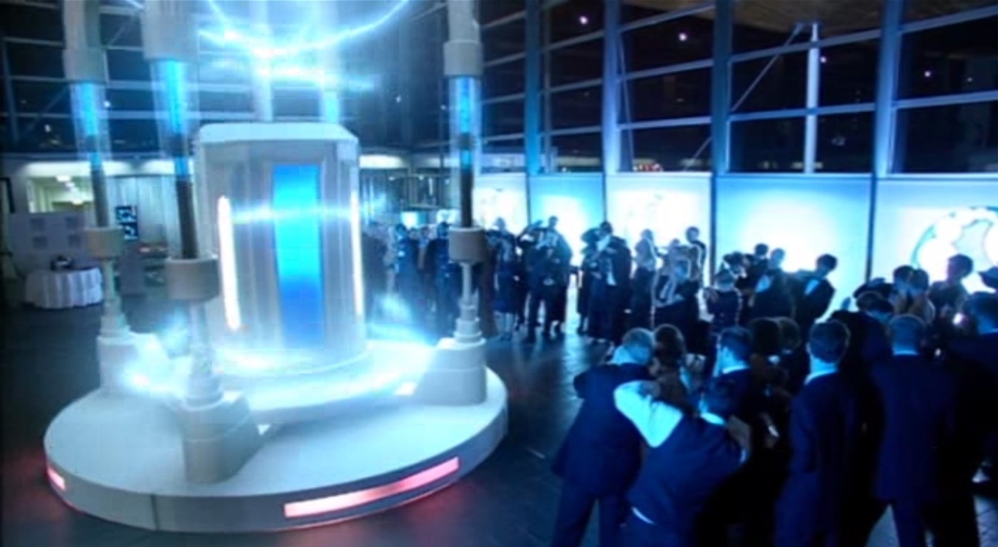 doctor-who-back-when-the-lazarus-experiment-transformation-chamber