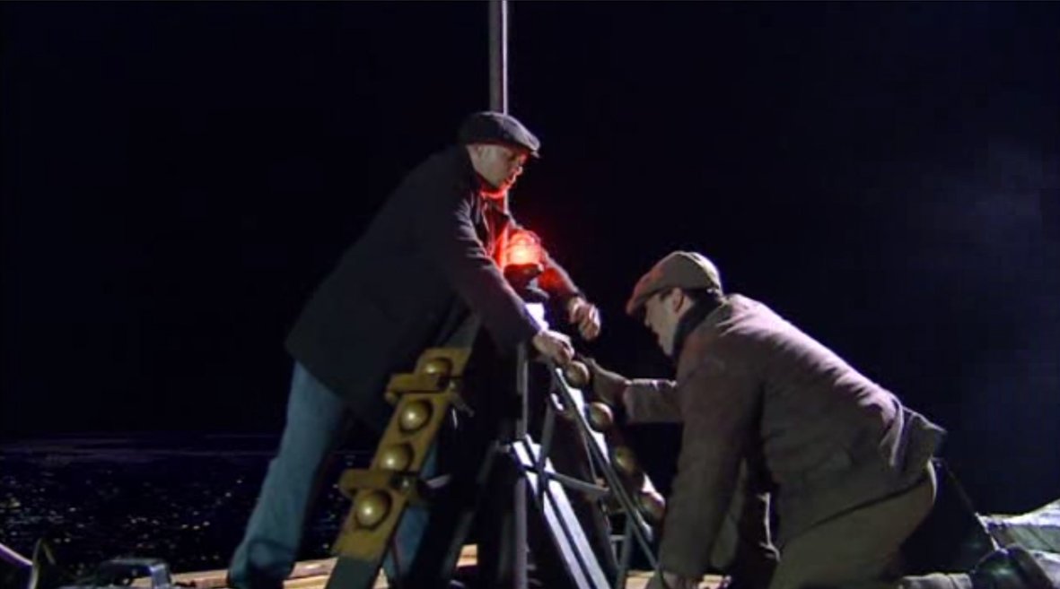 drwho-doctor-who-back-when-daleks-in-manhattan-dalekanium-empire-state-building