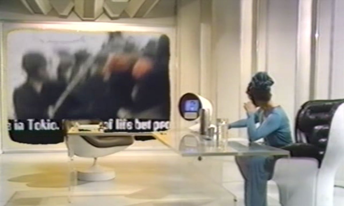 earth-president-watches-news-about-tokio-tokyo-frontier-in-space-doctor-who-back-when