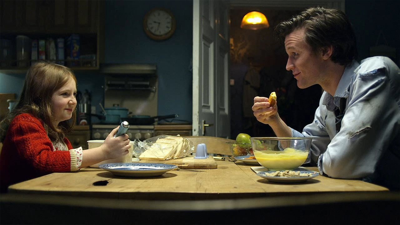 eleven-and-amelia-fishfingers-and-custard-eleventh-hour-doctor-who-back-when
