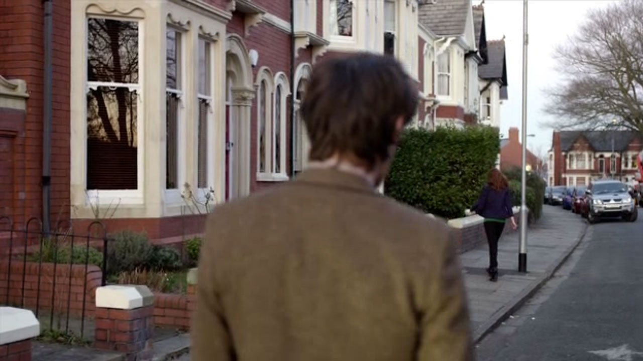 eleven-watches-amy-pond-on-earth-the-big-bang-doctor-who-back-when