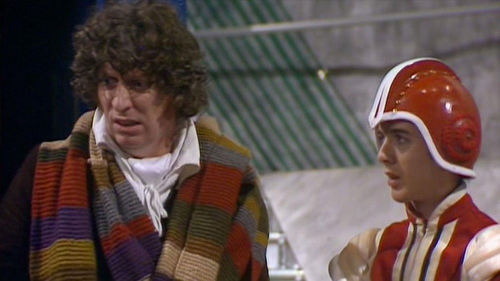 fourth-doc-tom-baker-with-gallifreyan-guard-invasion-of-time-doctor-who-back-when