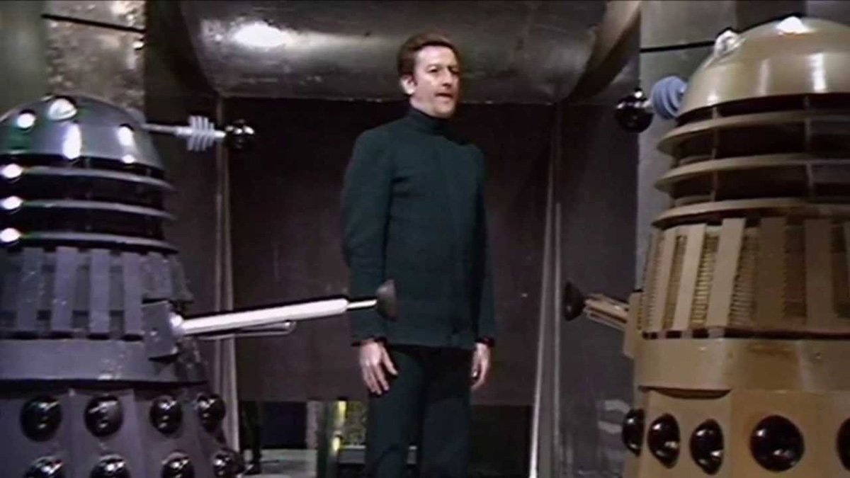 future-bureaucrat-speaks-with-daleks-day-of-the-daleks-doctor-who-back-when