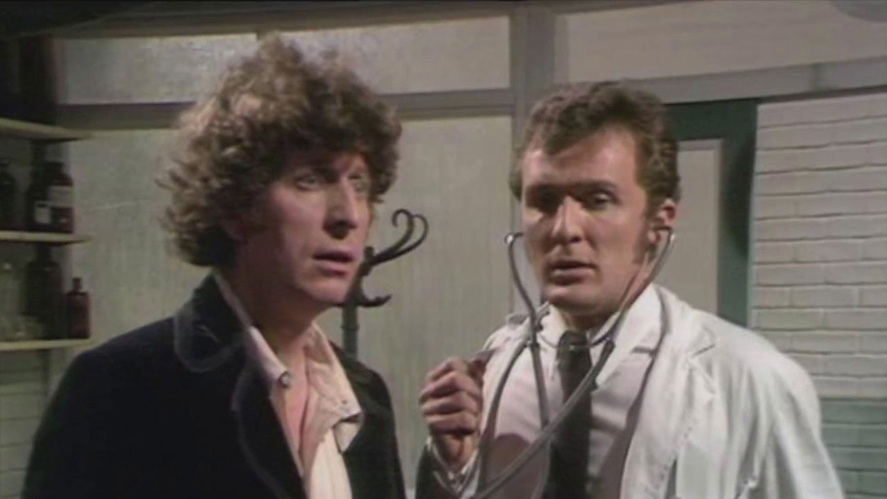 harry-checks-docs-hearts-robot-tom-baker-doctor-who-back-when