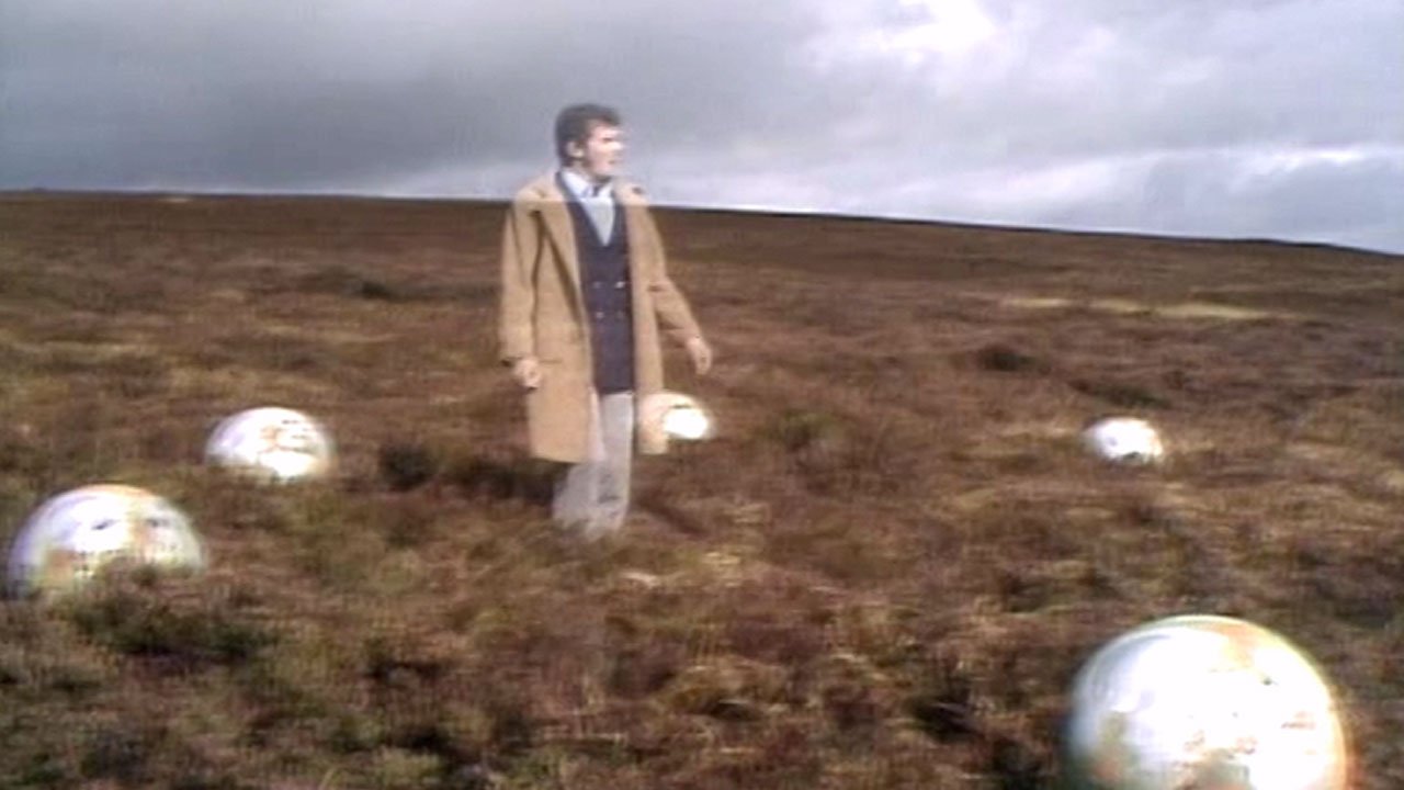 ian-sullivan-beaming-transmat-effect-sontaran-experiment-doctor-who-back-when