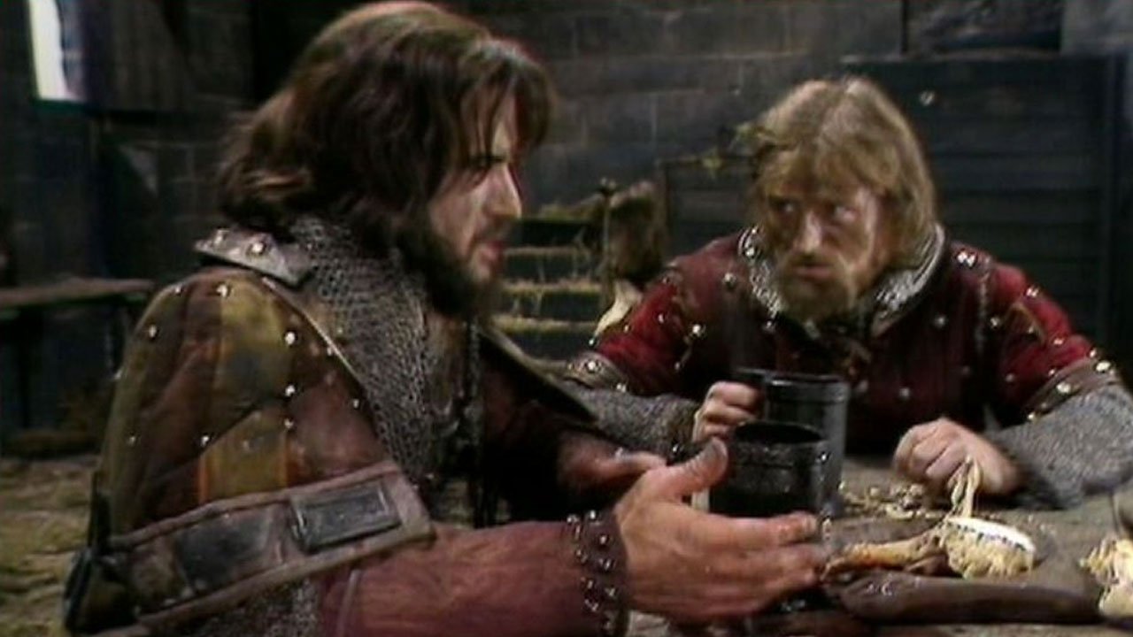 irongron-and-bloodaxe-in-medieval-castle-time-warrior-doctor-who-back-when