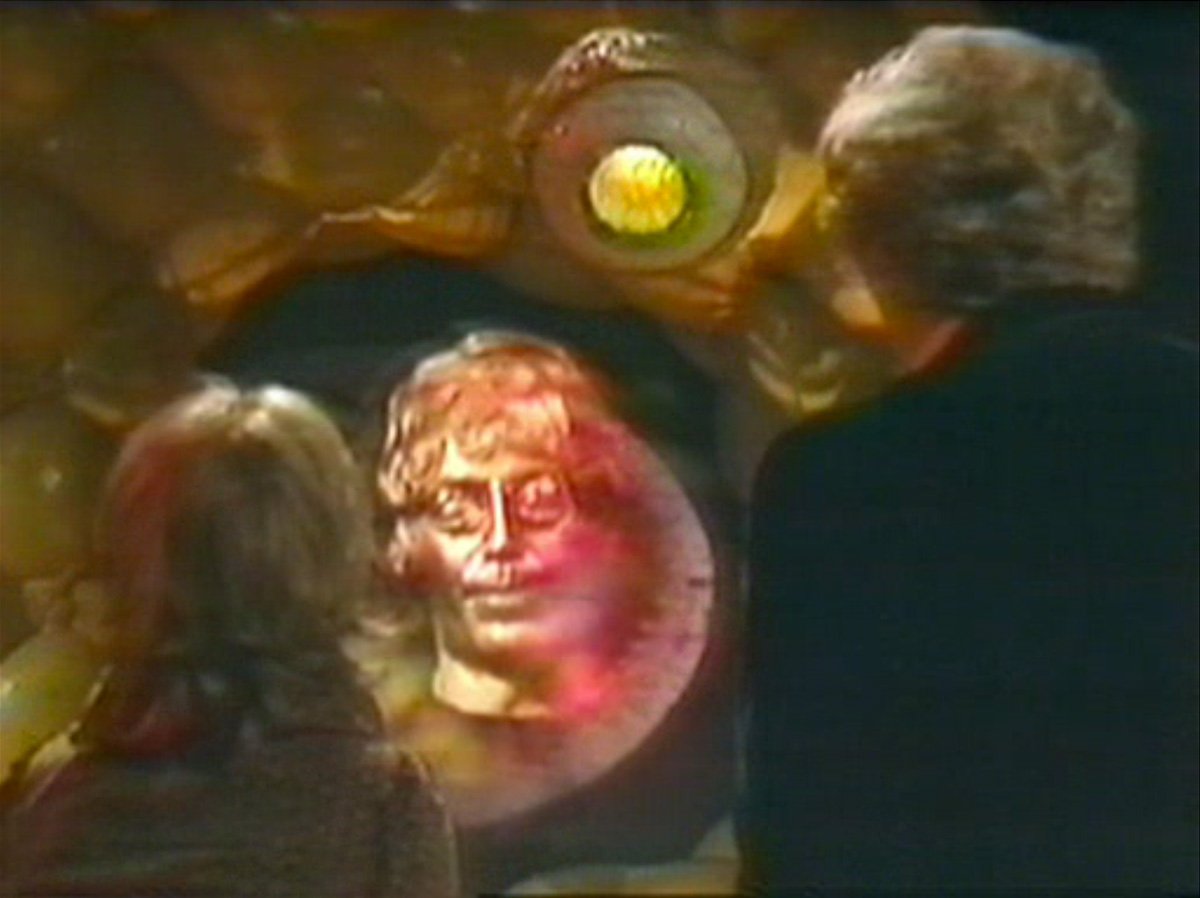 jo-and-pertwee-watch-axon-tv-claws-of-axos-who-back-when