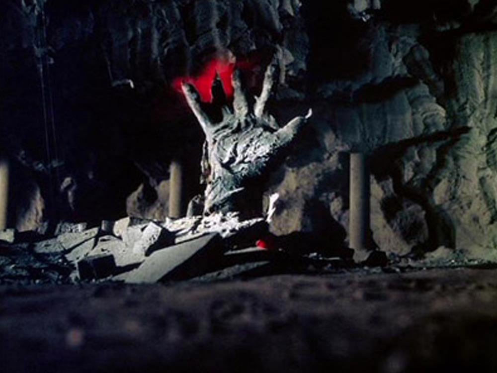 king-vampire-breaks-through-floor-with-massive-hand-state-of-decay-doctor-who-back-when