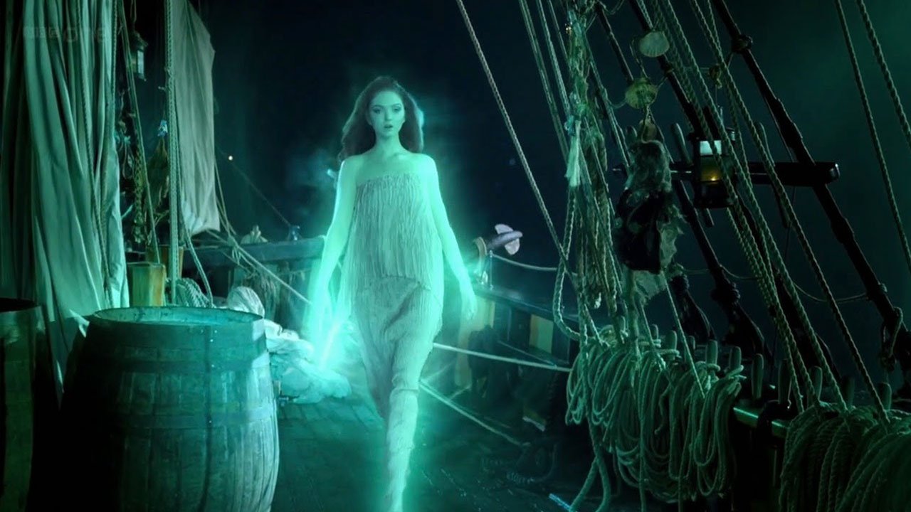 lily-cole-siren-aboard-pirate-ship-curse-of-the-black-spot-doctor-who-back-when