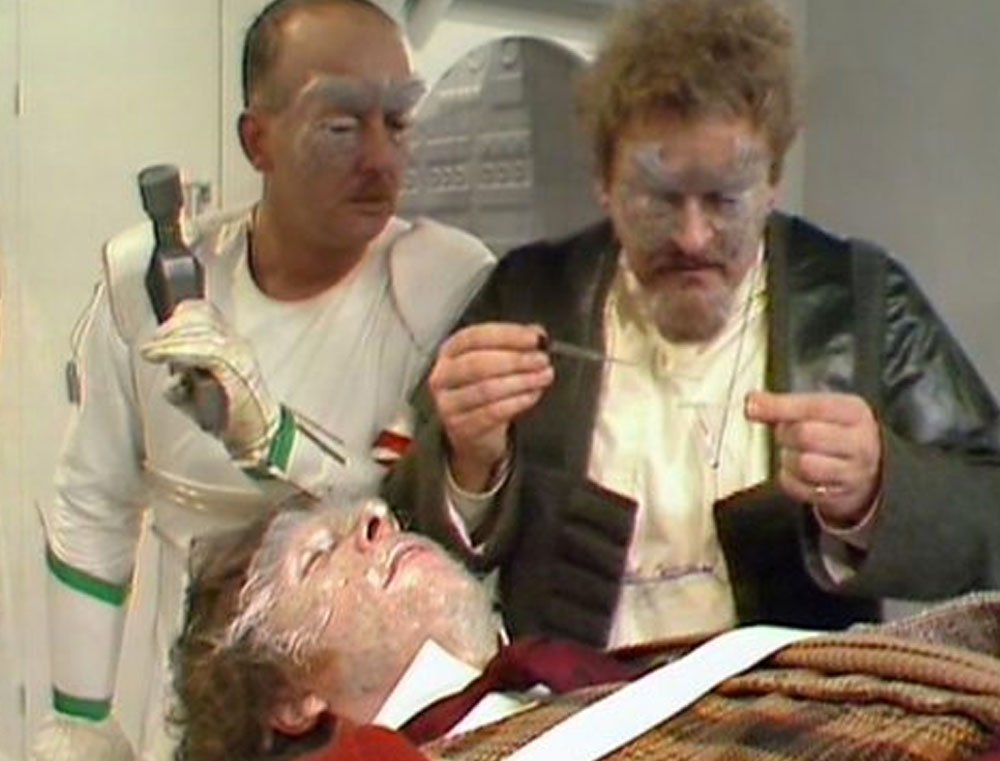 lowe-and-marius-after-extracting-the-nucleus-invisible-enemy-doctor-who-back-when