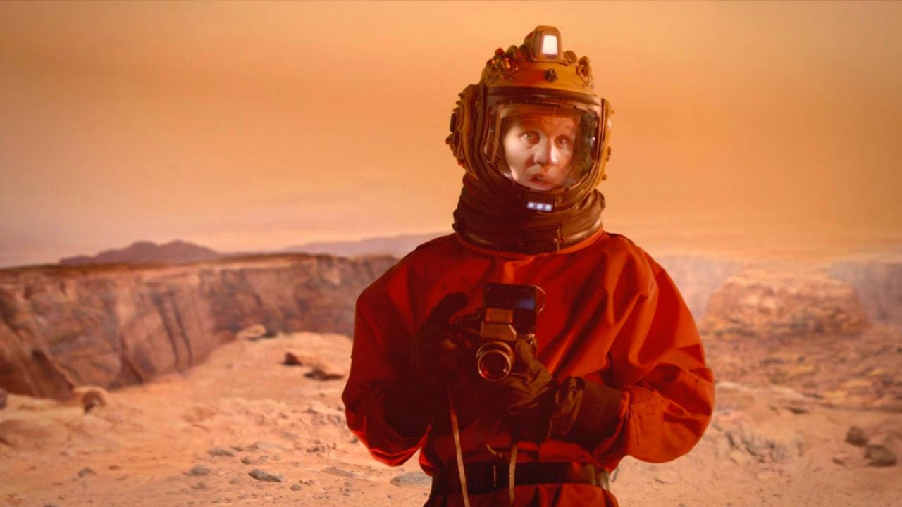 matt-smith-eleven-astronaut-spacesuit-hide-doctor-who-back-when