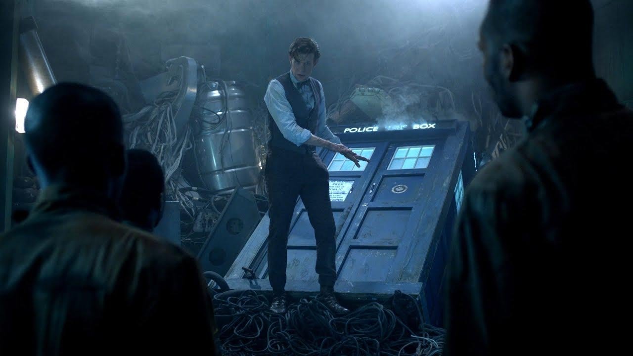 matt-smith-eleven-atop-salvaged-tardis-journey-to-the-centre-of-the-tardis-doctor-who-back-when