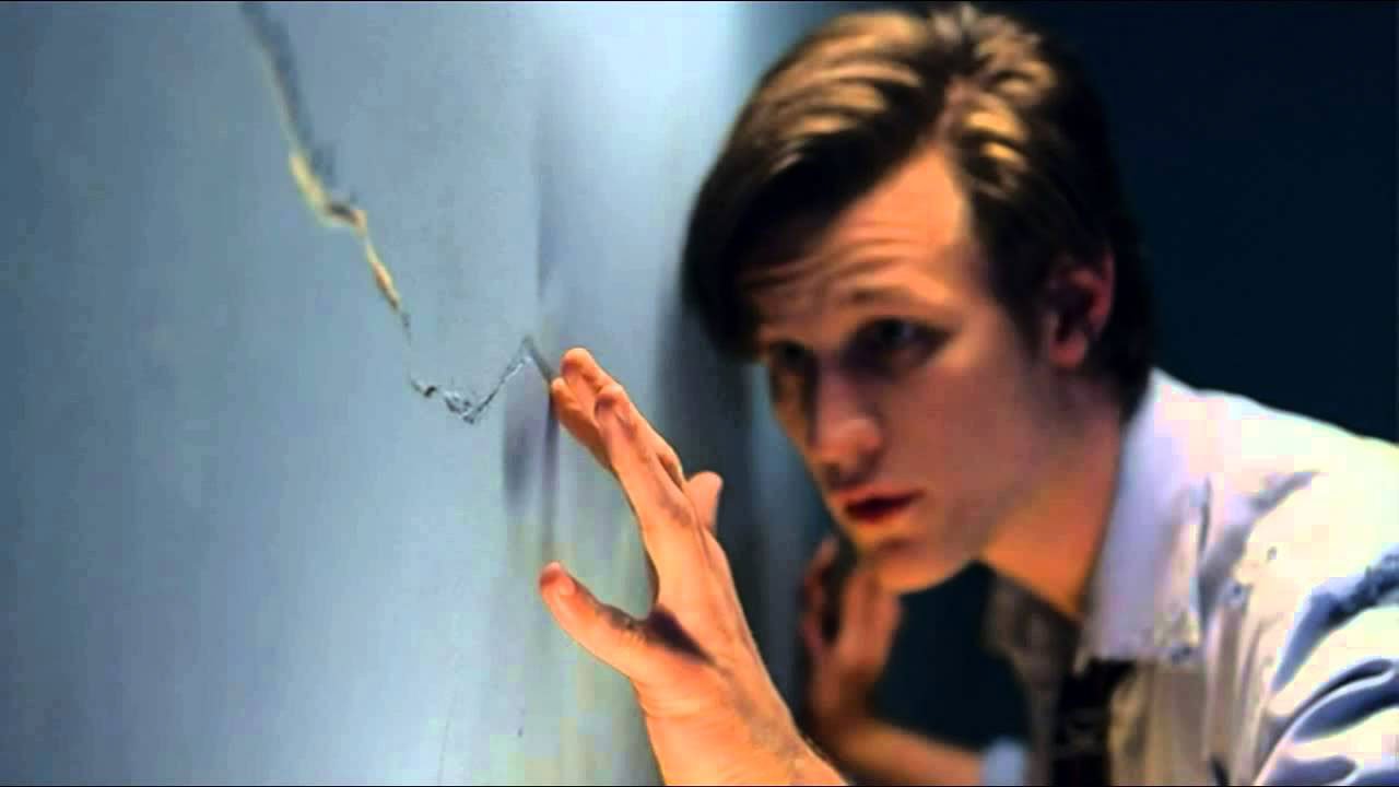 matt-smith-eleven-encounters-crack-in-wall-eleventh-hour-doctor-who-back-when