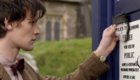 matt-smith-recognises-the-tardis-sign