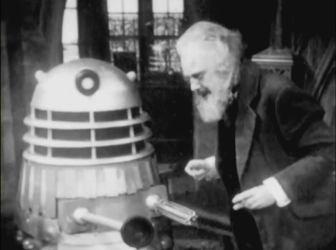 maxtible-and-dalek-doctor-who-drwho-evil-of-the-daleks-whobackwhen