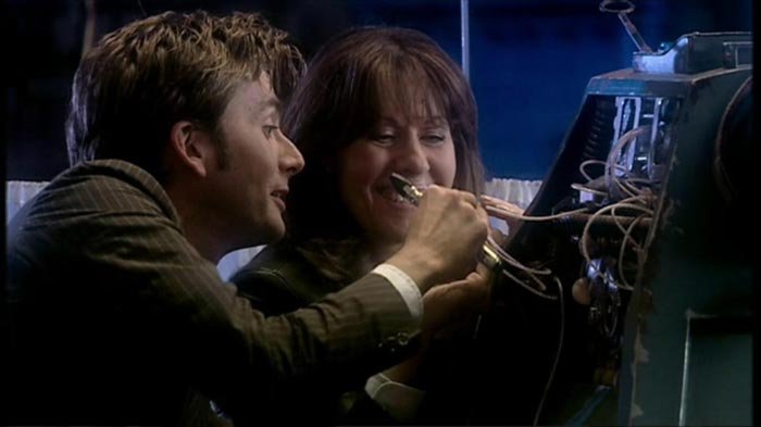 n017 school reunion sarah jane tennant reparigin k9 doctor who whobackwhen