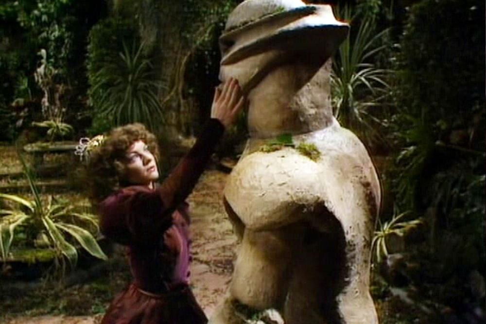 nyssa-strokes-the-melkur-keeper-of-traken-doctor-who-back-when