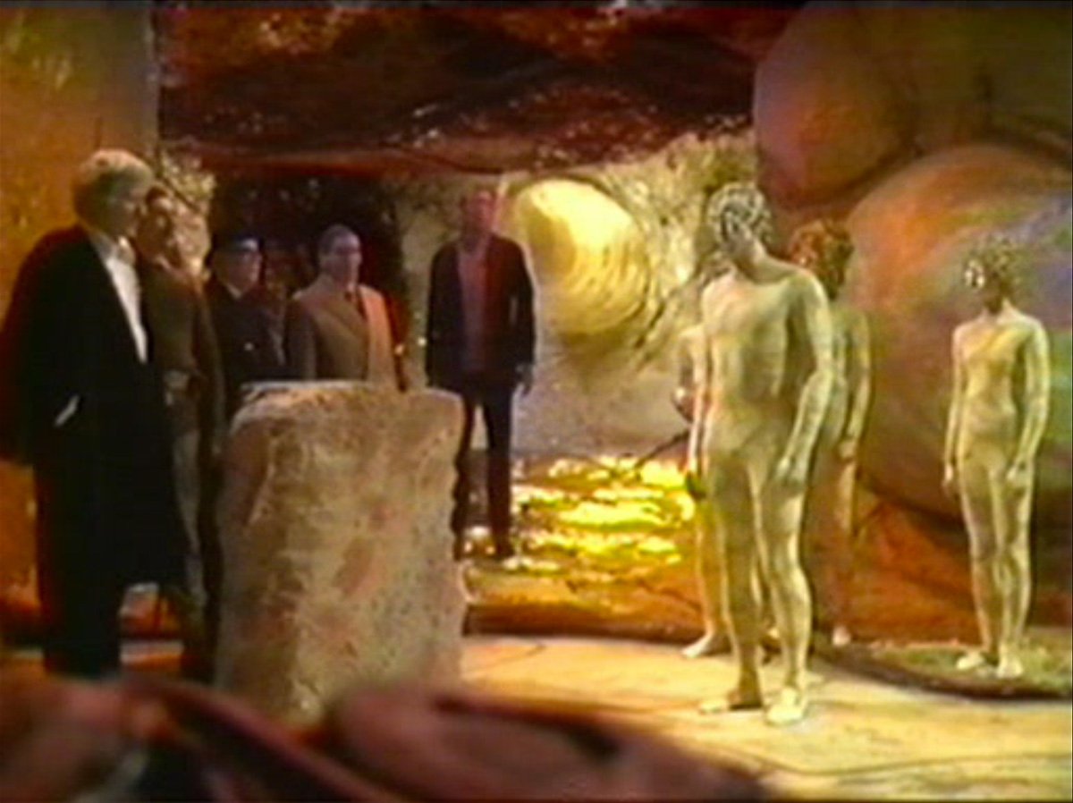 pertwee-and-brigadier-in-axon-spaceship-claws-of-axos-who-back-when