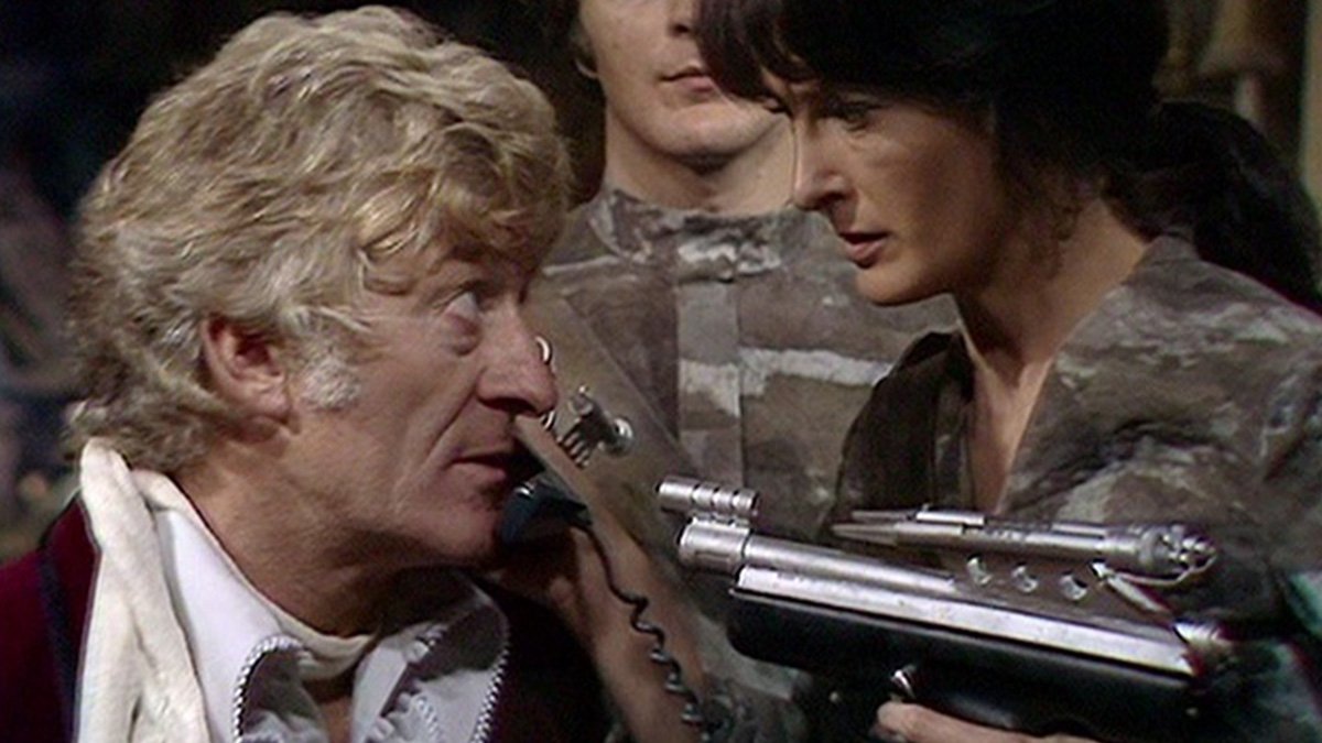 pertwee-third-doc-on-phone-at-gunpoint-day-of-the-daleks-doctor-who-back-when
