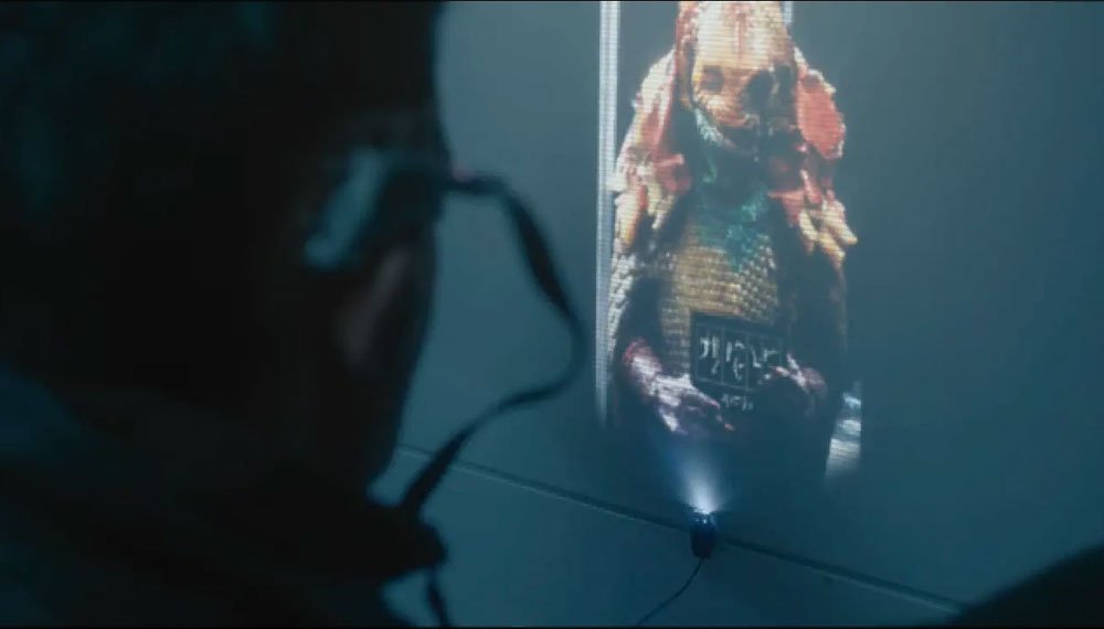 psi-looks-at-image-of-mugshot-classic-alien-time-heist-doctor-who-back-when