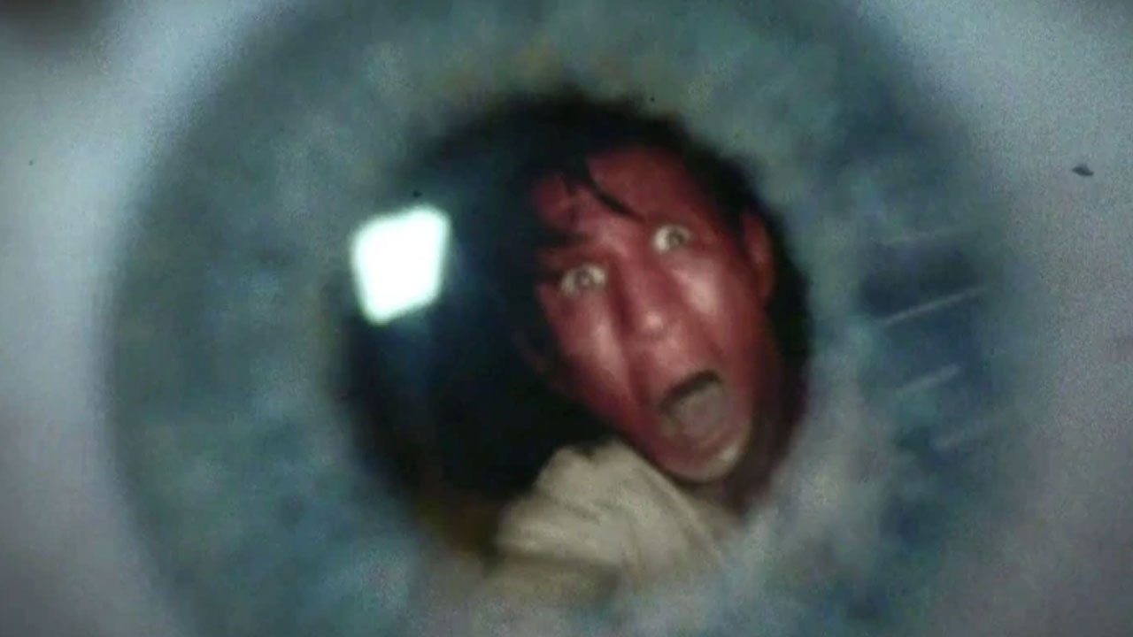 red-matt-smith-eleven-in-eyeball-crimson-horror-doctor-who-back-when