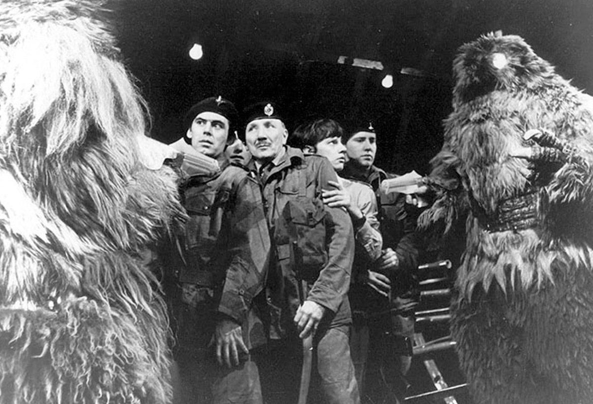 robot-yetis-and-soldiers-doctor-who-back-when-web-of-fear
