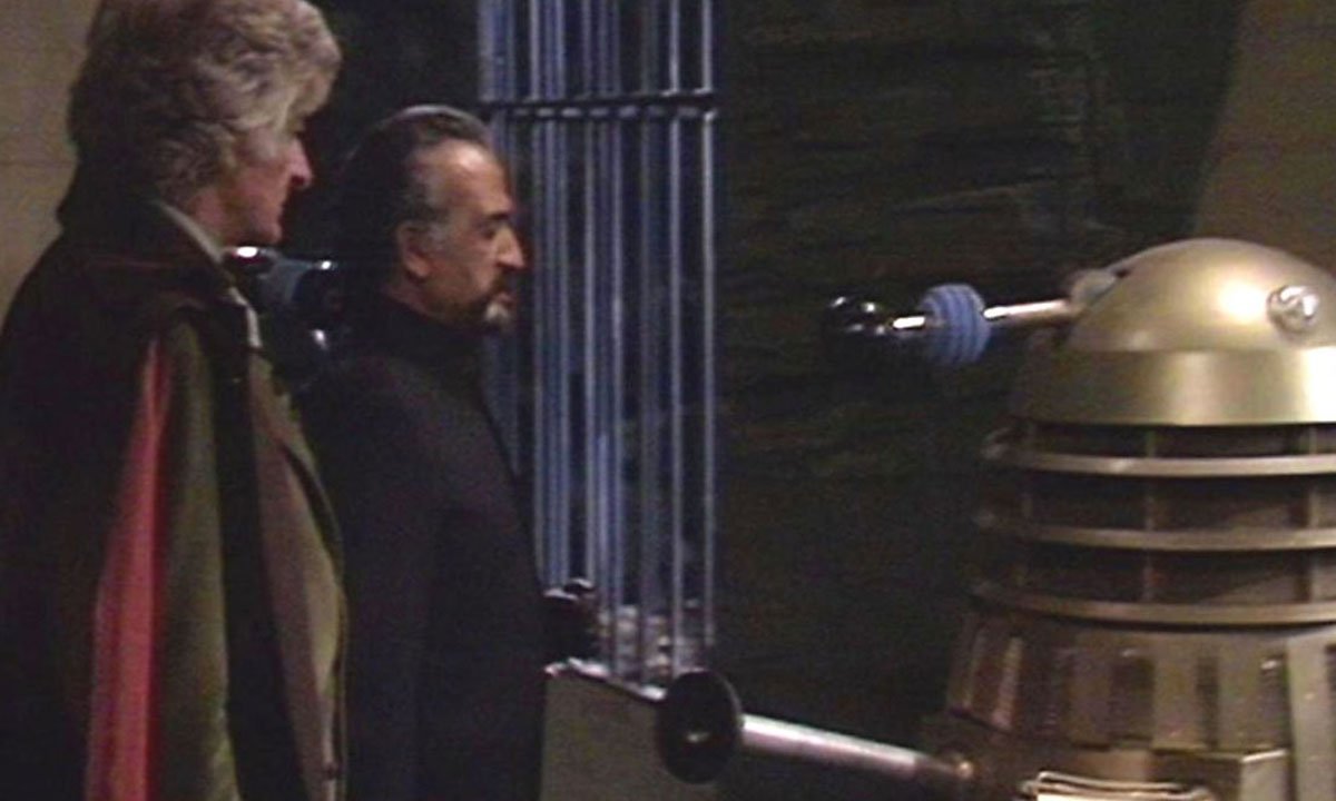 roger-delgado-master-and-pertwee-third-doctor-face-a-dalek-frontier-in-space-doctor-who-back-when