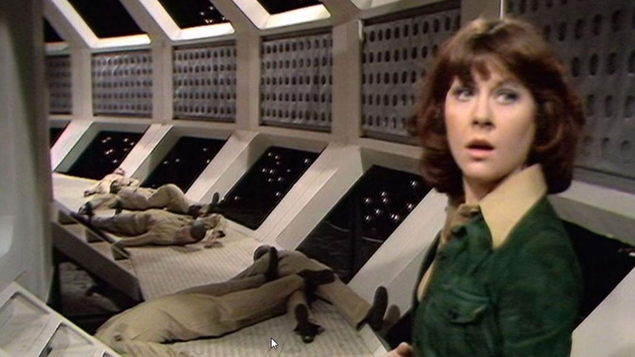 sarah-jane-smith-with-a-bunch-of-dead-dudes-aboard-the-nerva-beacon-revenge-of-the-cybermen-doctor-who-back-when